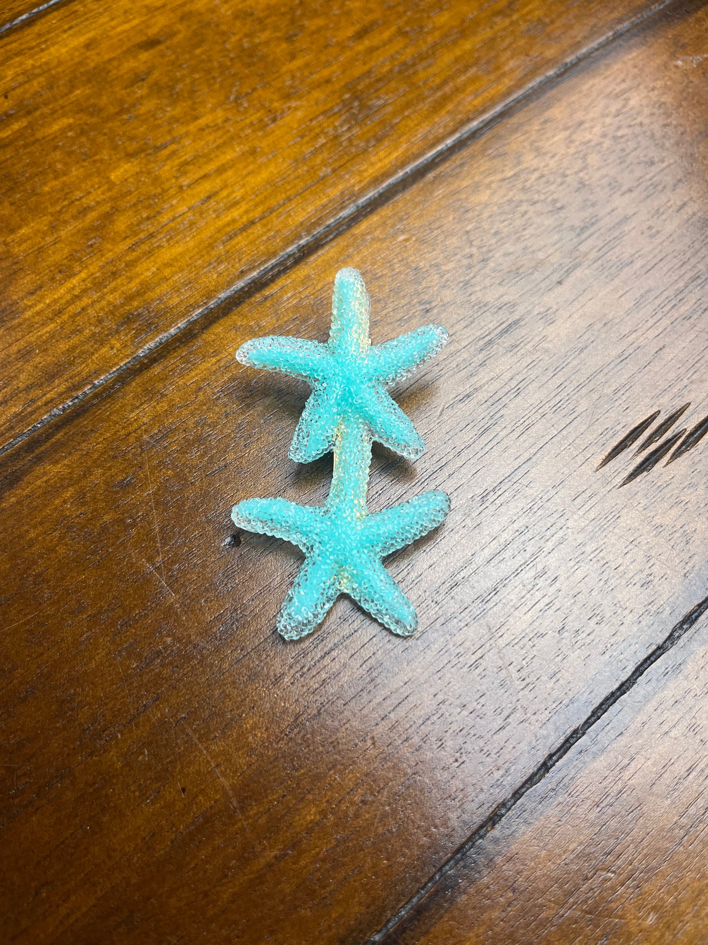 Cyan Starfish Hair Clip